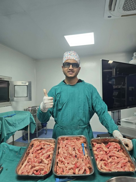 १८ सेमीको विशाल फाइब्रॉइड सफल शल्यक्रियाबाट हटाइयो