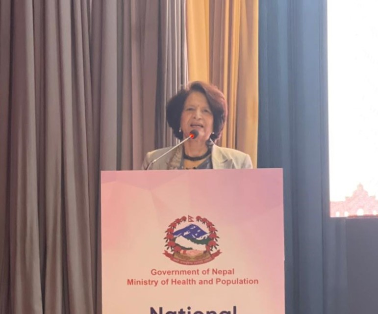 कर्मचारीको कार्यशैलीप्रति असन्तुष्ट स्वास्थ्य मन्त्री डा. शर्मा: ‘अपेक्षा अनुसारको सुधार देखिएन’