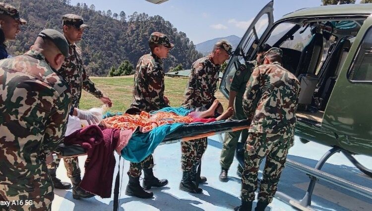 हेलिकप्टर उद्धारपछि पनि आमा र नवजातको मृत्यु