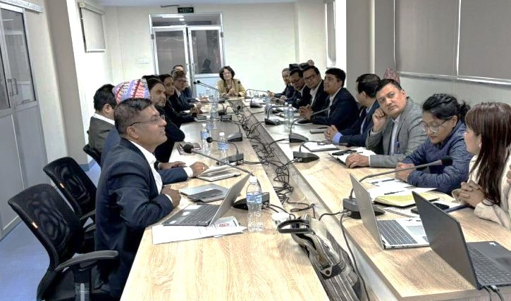 स्वास्थ्य मन्त्री गौतमको पहिलो एसएमटी बैठकमा तीन बुँदे निर्णय