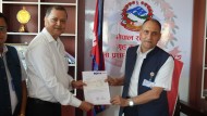 न्यूरो अस्पतालद्वारा बाढीपीडितका लागि २१ लाख रुपैयाँ सहयोग