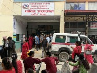 धादिङ अस्पतालमा अत्यावश्यक औषधि अभाव, डायलाइसिस विरामी मर्कामा