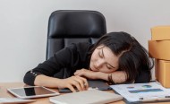 रातभरि सुत्दा पनि बिहान थकान र निद्रा महसुस हुन्छ ? यस्ता छन् कारण