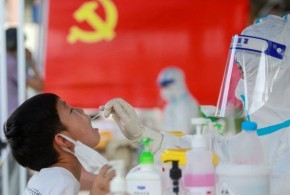 कोभिड चीन: डेल्टा भेरिअन्टले कसरी सफल 'शून्य कोरोना भाइरस रणनीति'लाई जोखिममा पार्दैछ