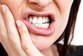 दाँतको दुखाई : घरमै यसरी गर्नुहोस् कम 