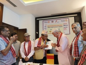 छेडागाड नगर अस्पताललाई तीन करोड बढीको स्वास्थ्य उपकरण हस्तान्तरण