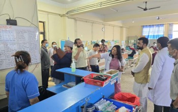 स्वास्थ्य मन्त्री यादवद्वारा क्षयरोग केन्द्र र धर्मभक्त प्रत्यारोपण केन्द्रको अनुगमन