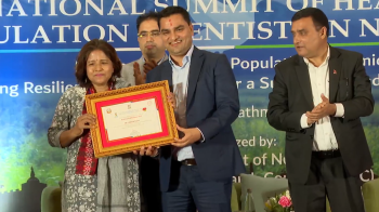 स्वास्थ्य तथा जनसंख्या वैज्ञानिकहरुको ११ औं राष्ट्रिय सम्मेलनमा कसले कुन अवार्ड पाए ?