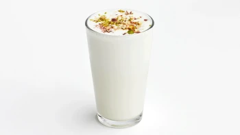 गर्मीमा लस्सी सेवनका फाइदा