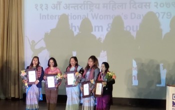 नेपाल क्यान्सर हस्पिटल एन्ड रिसर्च सेन्टरकी  निर्देशक श्रेष्ठ सम्मानित 