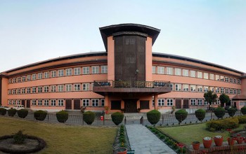 भक्तपुर क्यान्सर अस्पतालका कार्यकारी निर्देशक नहटाउन अदालतको आदेश 