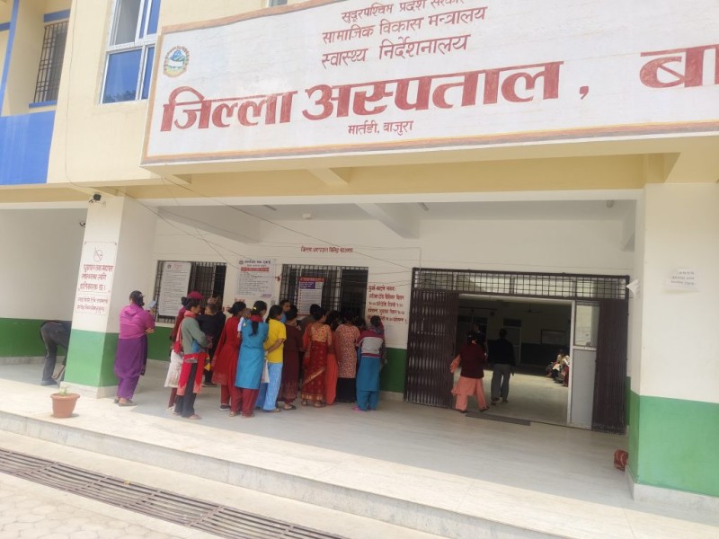 बर्षायाम सँगै जिल्ला अस्पतालमा बिरामीको सङ्ख्यामा वृद्धि