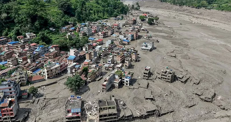 न्यूरोसर्जनस् समाजद्वारा बाढी राहत कोषमा ५ लाख १०१ रुपैयाँ सहयोग