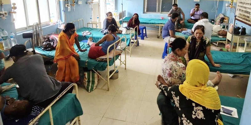 बीमा सेवा कटौतीपछि नारायणी अस्पतालमा बिरामीको चाप बढ्यो
