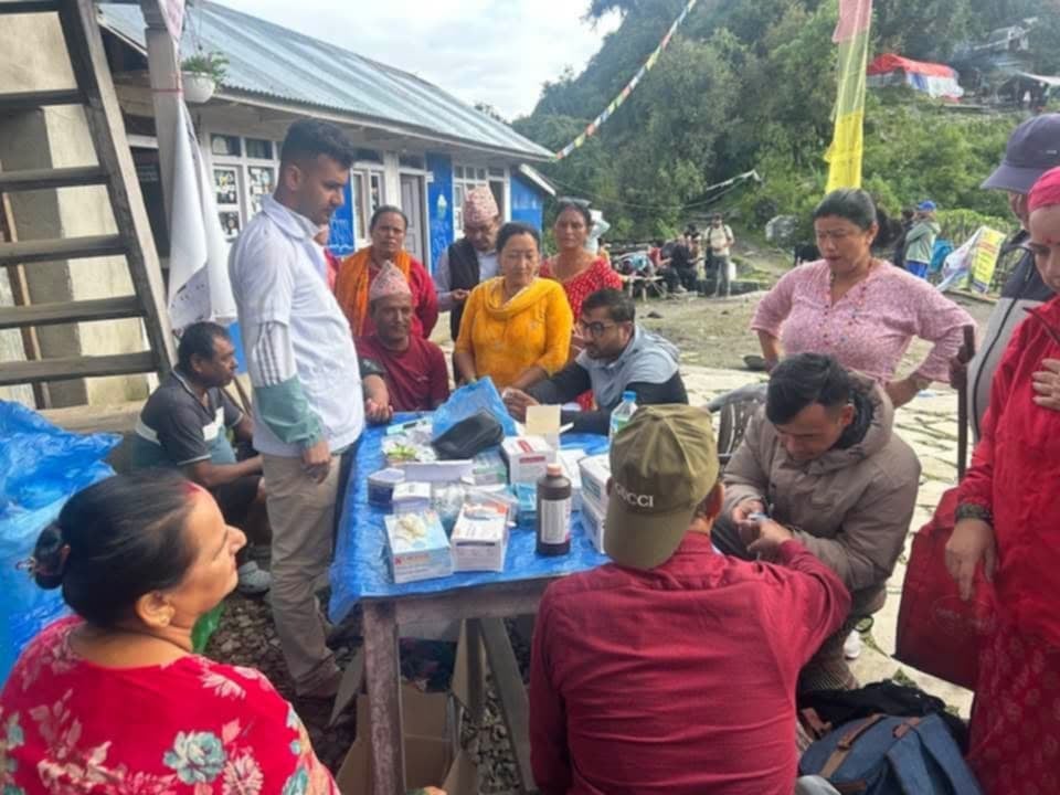 गोसाइँकुण्ड जाने तीर्थयात्रीहरुलाई उपचारको प्रबन्ध
