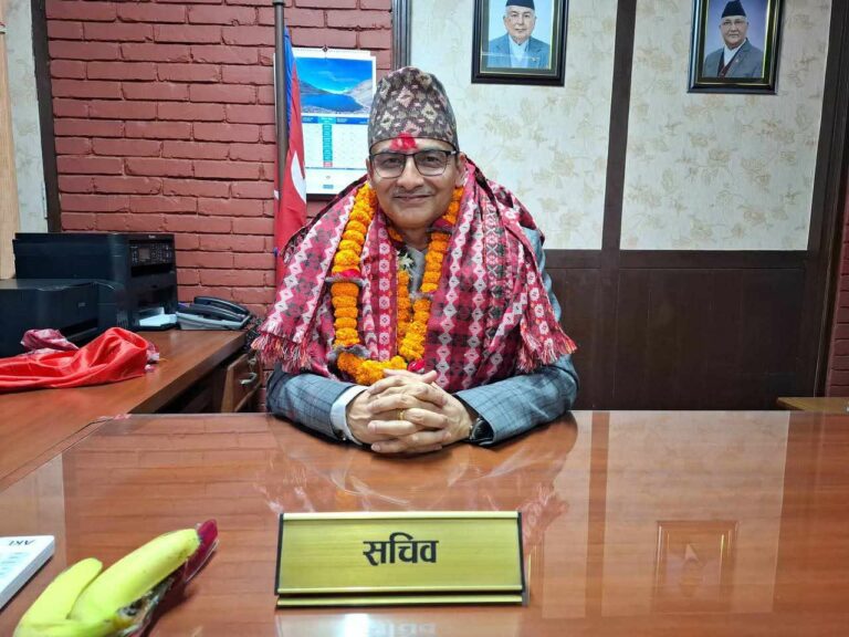 नवनियुक्त सचिव डा.विकास देवकोटाद्वारा पदबहाली