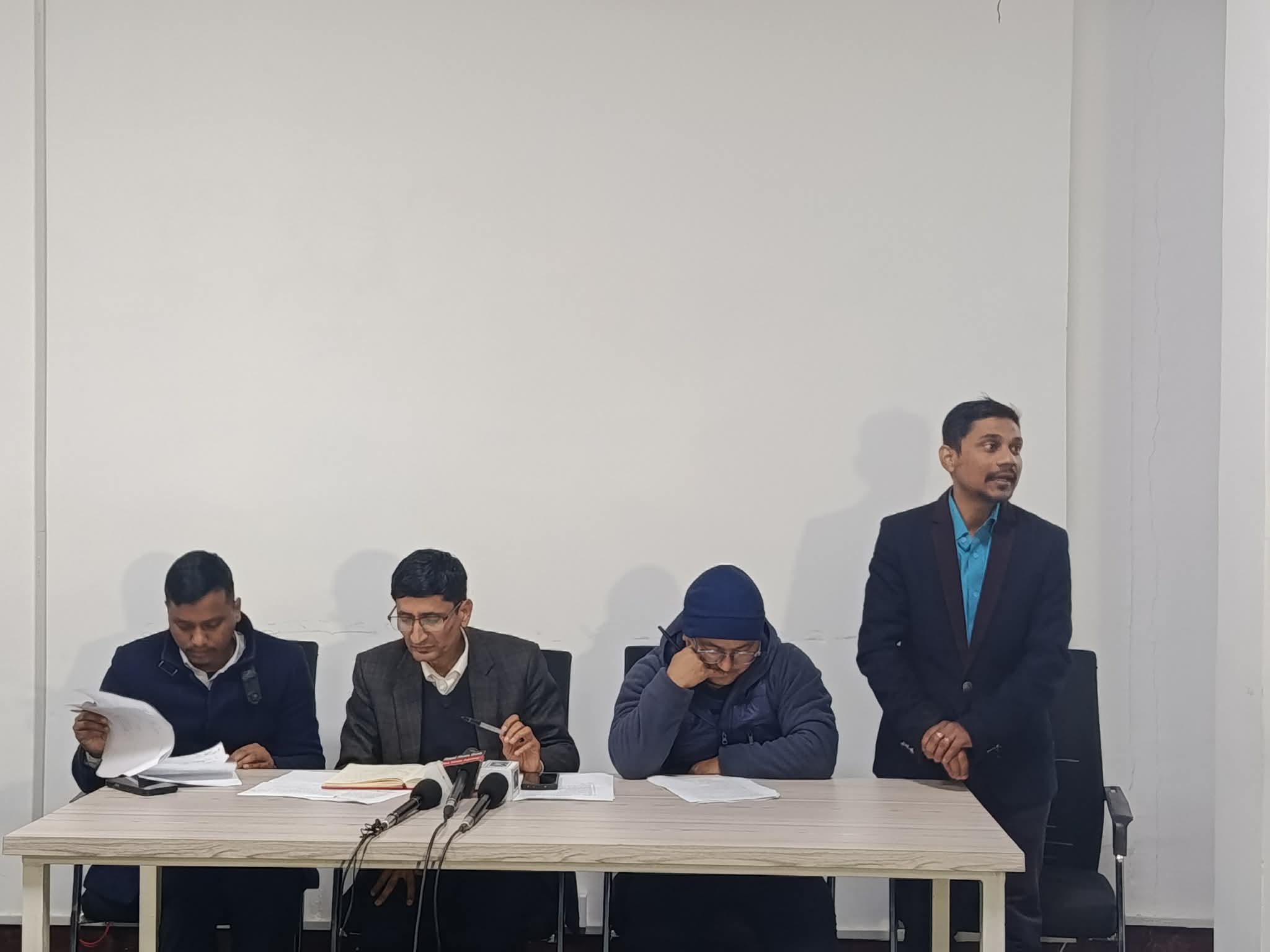 स्वास्थ्य बीमा बोर्ड बजेट अभावको गम्भीर दबाबमा, प्रिमियम वृद्धि अपरिहार्य : डा. काफ्ले