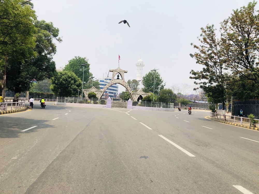 काठमाडौंः निषेधाज्ञाको पहिलो दिन कस्तो छ अवस्था ? (तस्बिरहरू)