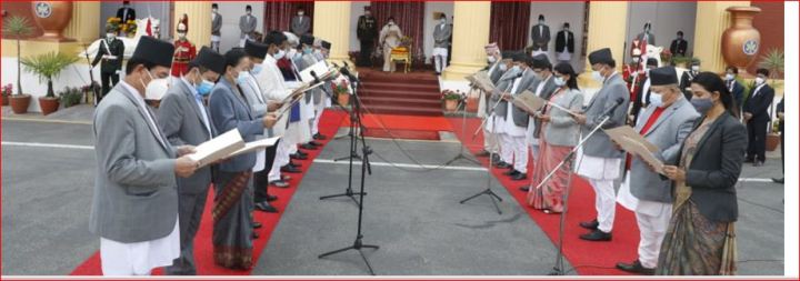 स्वास्थ्य मन्त्रीमा त्रिपाठी र राज्यमन्त्रीमा रावत नै दोहोरिए