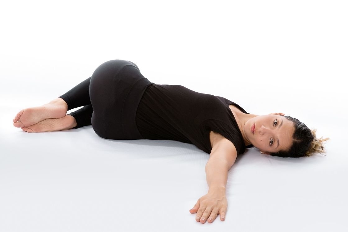 markatasana-monkey-spinal-twist-pose_5ay2MYWSDy-1746941636.jpg