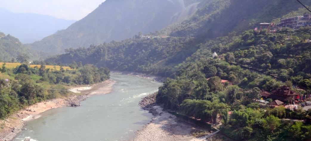 भारतीय नम्बर प्लेटको गाडी त्रिशुली नदीमा खस्यो, विस्तृत विवरण आउन बाँकी